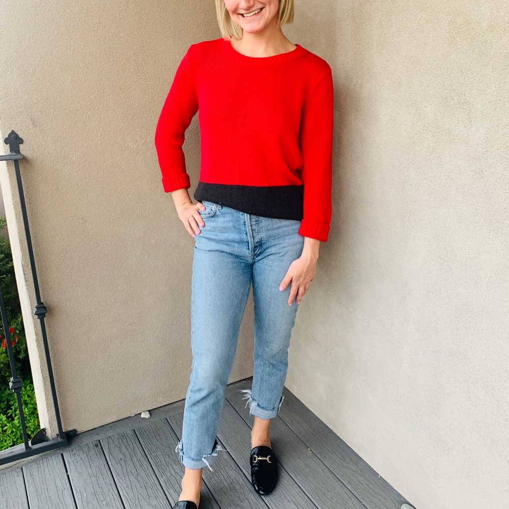 Red & Black sweater | M